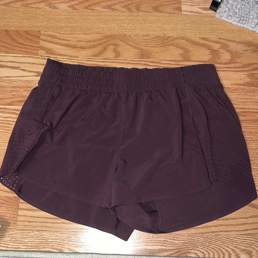 Purple Athleta 3in. Hustle Short.